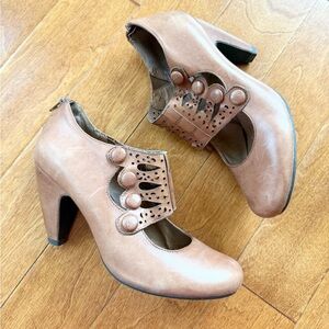 Miz Mooz Leather Sharon Pumps Mary Janes Retro 7.5